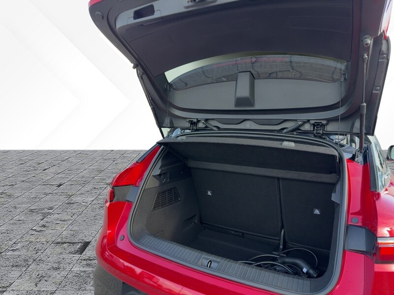 Fahrzeugabbildung Megane E-TECH 100% ele  100% elektrisch Bild 6 von 21