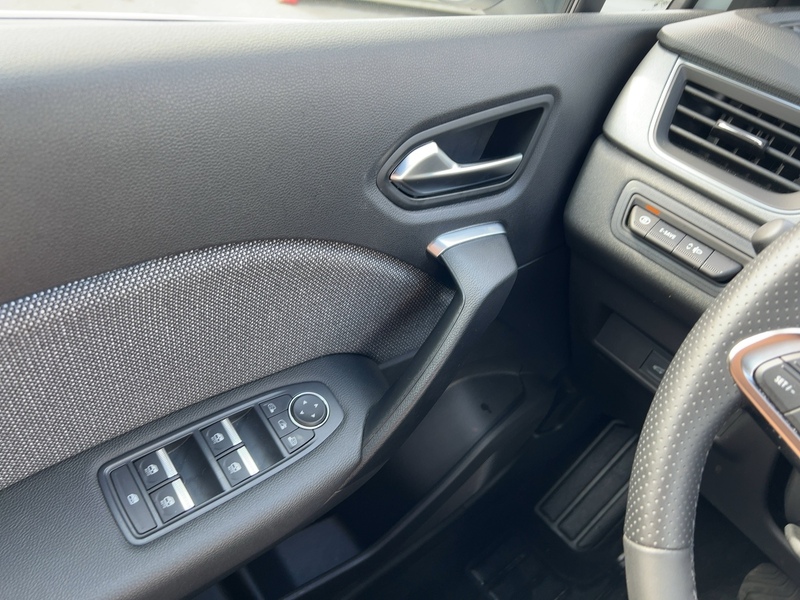 Fahrzeugabbildung Symbioz Techno Full Hybrid E-Tech 160 Bild 20 von 24