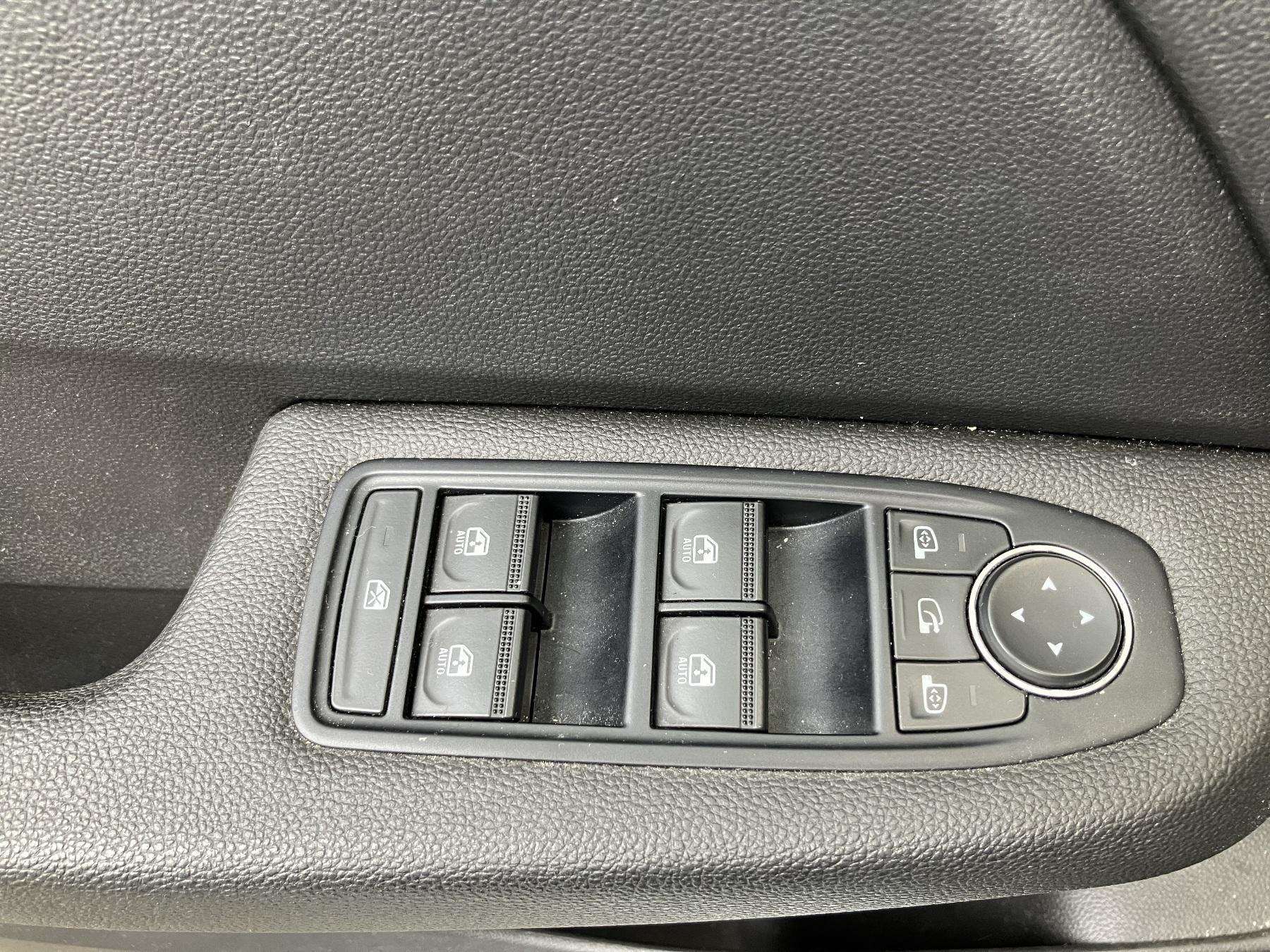 Renault Clio – Bild 15