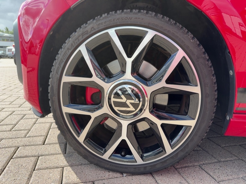 Fahrzeugabbildung up! GTI Fahrassistenz Paket Bild 12 von 21
