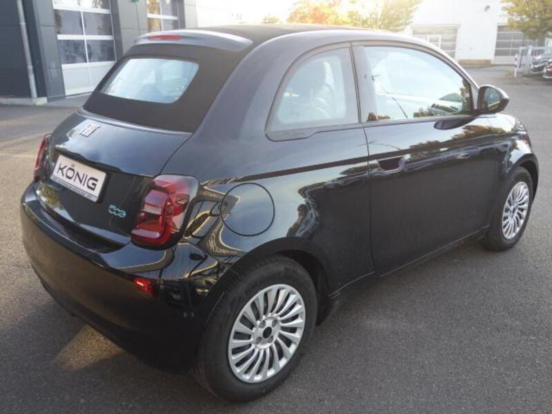 Fahrzeugabbildung 500e Base Cabrio 42kWh KLIMA*CARPLAY*TEMPOMAT Bild 5 von 17