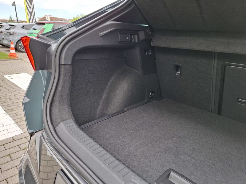 Fahrzeugabbildung Formentor VZ 2.0 TSI 4Drive (310 PS) 7-Gang-DSG Bild 11 von 49