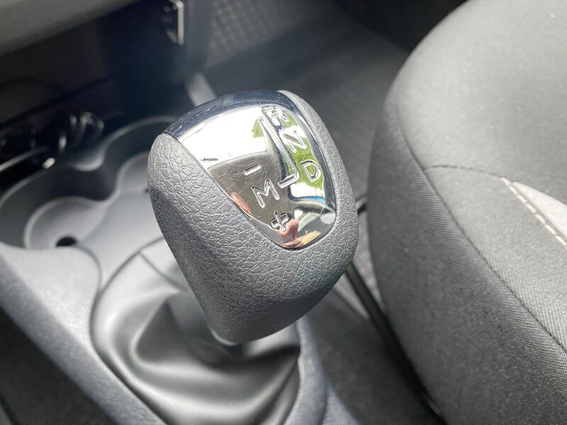 Fahrzeugabbildung Sandero Stepway Bild 13 von 19