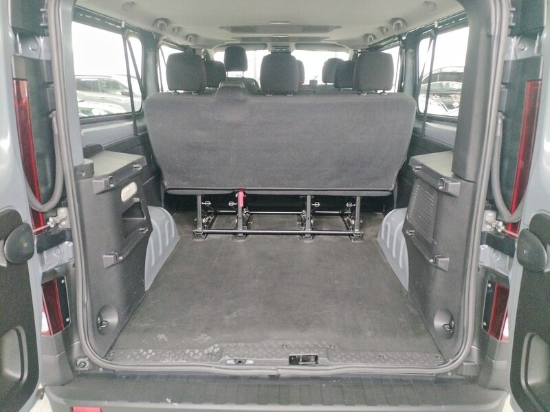 Renault Trafic Combi
