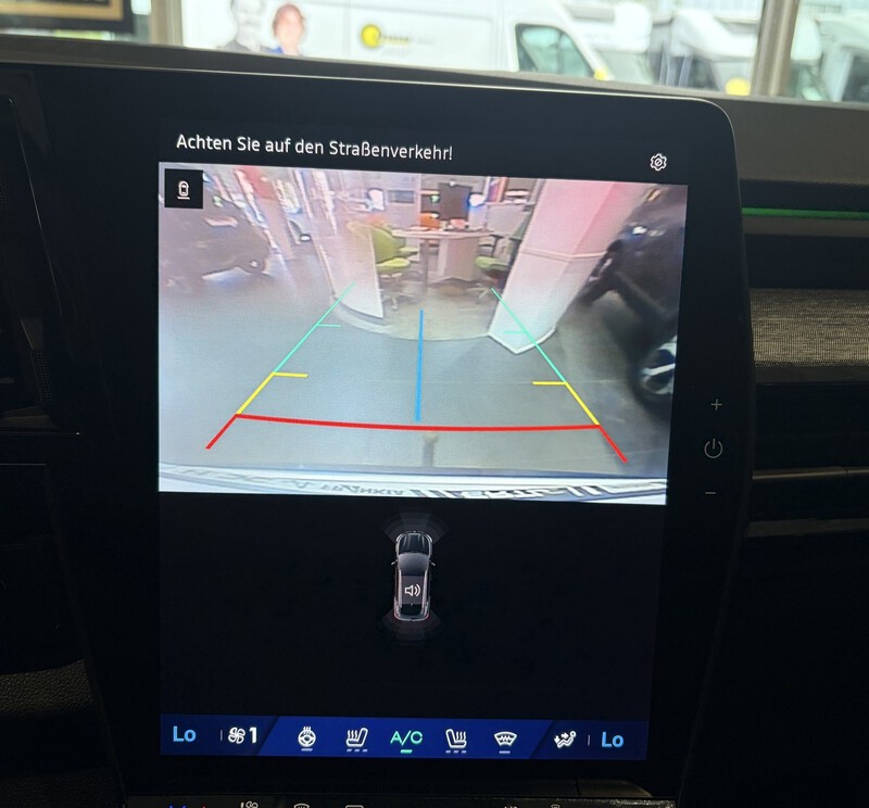 Fahrzeugabbildung Austral Techno Full Hybrid 200 PS Bild 17 von 50