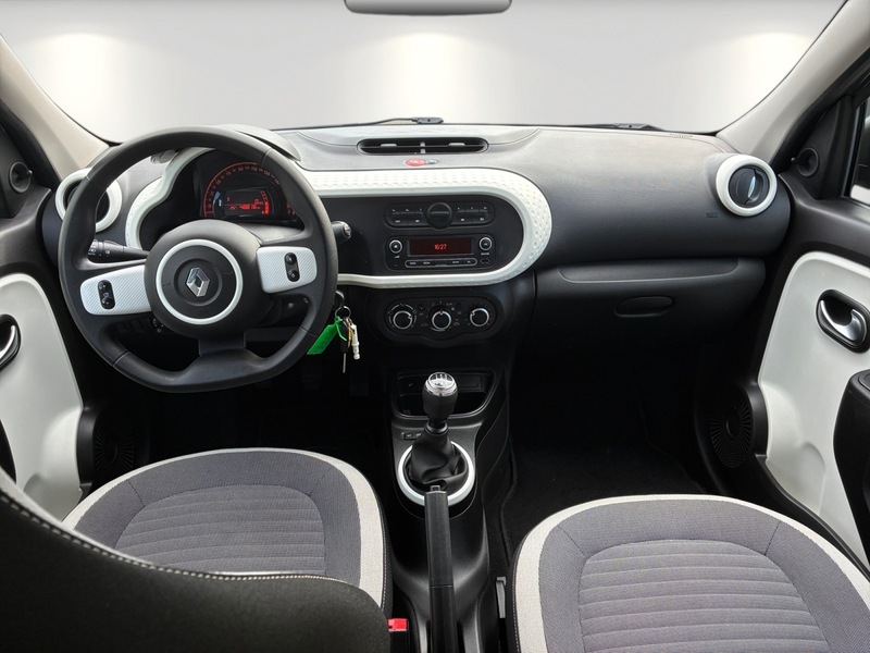 Fahrzeugabbildung Twingo Klima Radio Bild 9 von 17