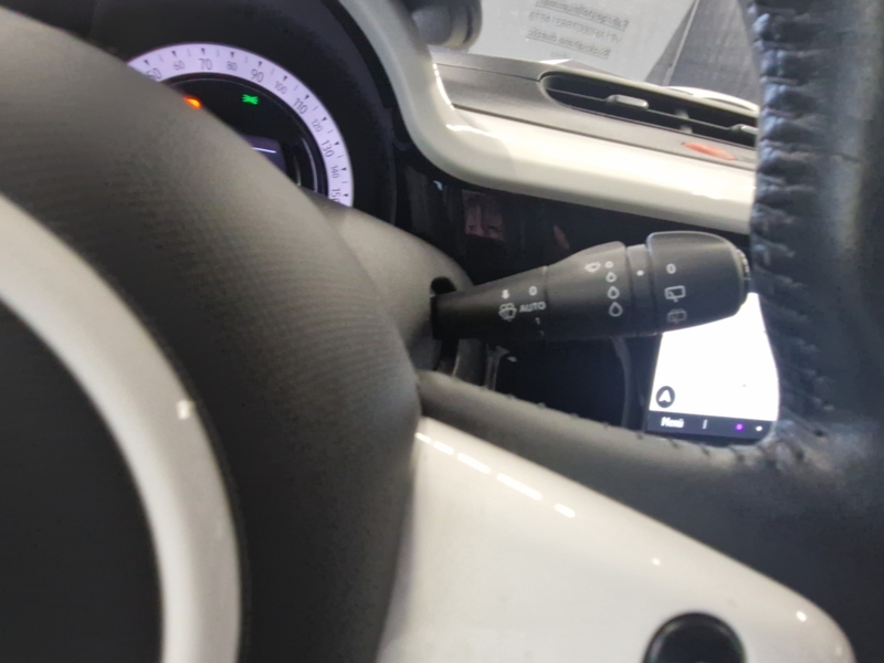 Fahrzeugabbildung Twingo ELECTRIC Vibes Klimaautomatik LM Bild 15 von 17