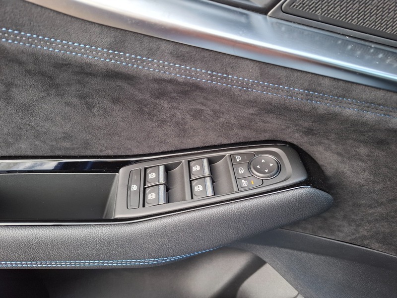 Fahrzeugabbildung Austral Iconic Esprit Alpine E-Tech Full Hybrid 200 Bild 11 von 13