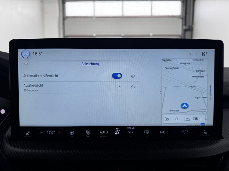 Fahrzeugabbildung Kuga 1.5 EcoBoost ST-Line Allwetterreifen Bild 35 von 40