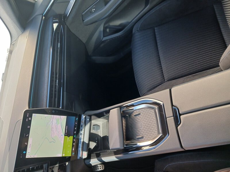 Fahrzeugabbildung Espace Esprit Alpine E-Tech Full Hybrid 200 Bild 27 von 30