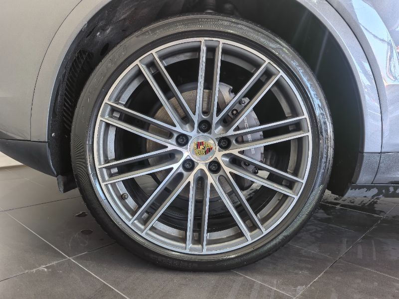 PORSCHE Cayenne Coupe 2020 — imagine 39