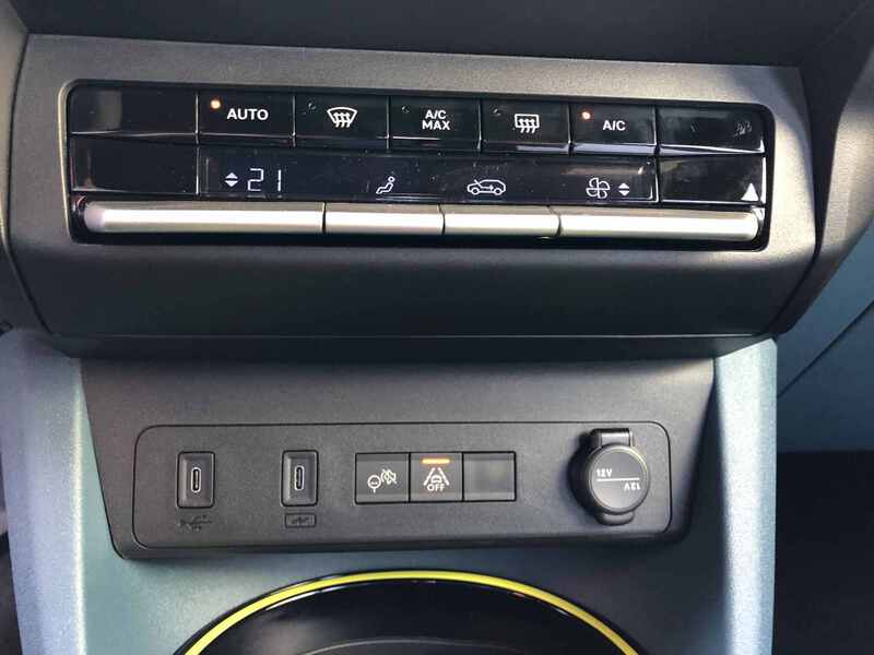 Fahrzeugabbildung Grande Panda Business Edition 110PS Automatik Bild 15 von 20