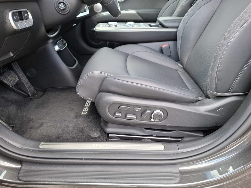 Genesis GV60