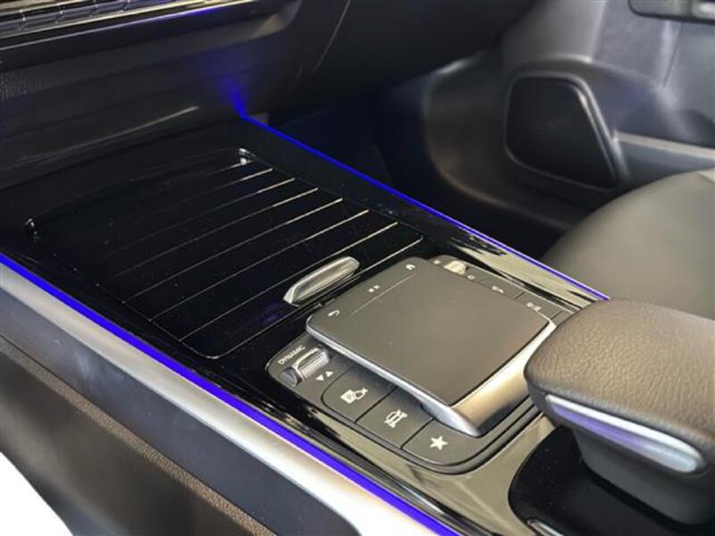 Mercedes GLB