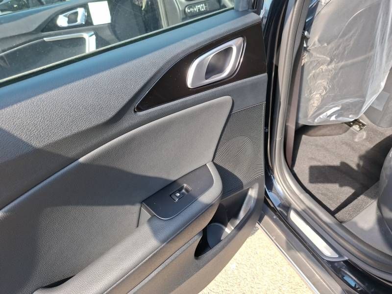 KIA Xcee'D