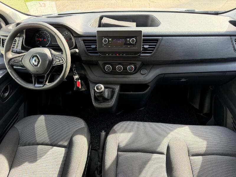 Fahrzeugabbildung Trafic Pkw Start Blue dCi 110 Bild 8 von 15