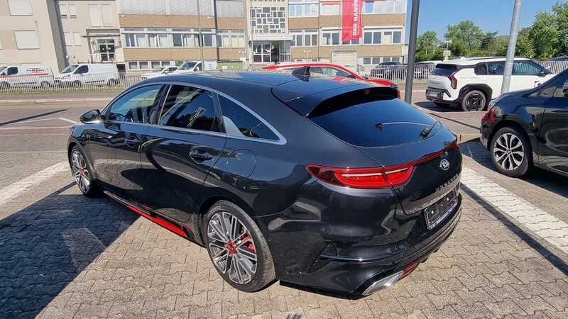 Kia ProCeed