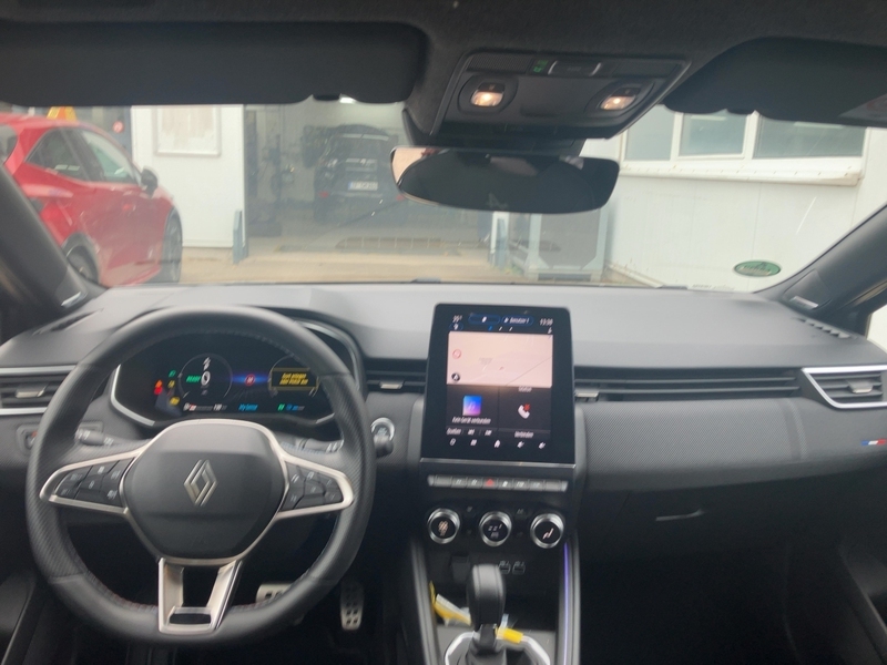 Fahrzeugabbildung Clio Esprit Alpine 145 Automatik Hybrid|360 Cam Bild 9 von 20
