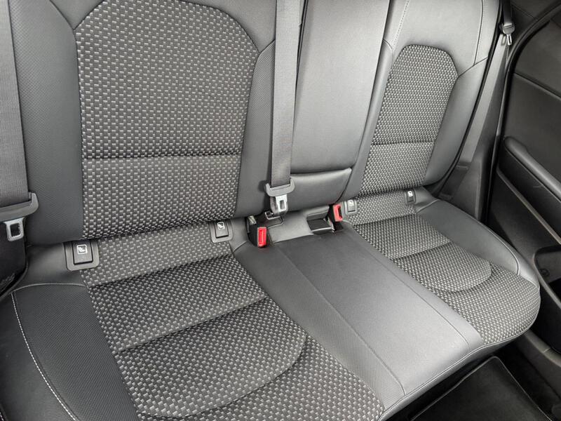 KIA Xcee'D