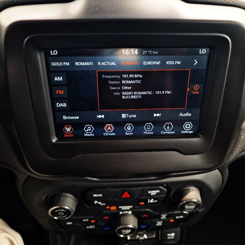 JEEP Renegade 2021 — imagine 15