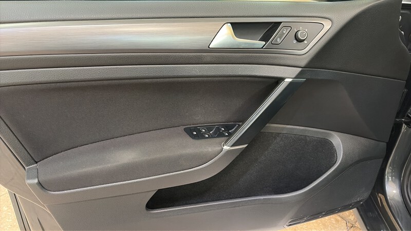 Volkswagen Golf VII