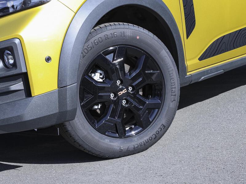 Fahrzeugabbildung Sandero NAVI SHZ BT Bild 8 von 15