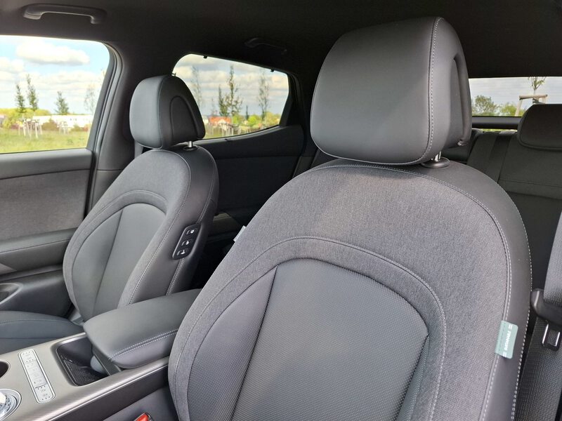Genesis GV60