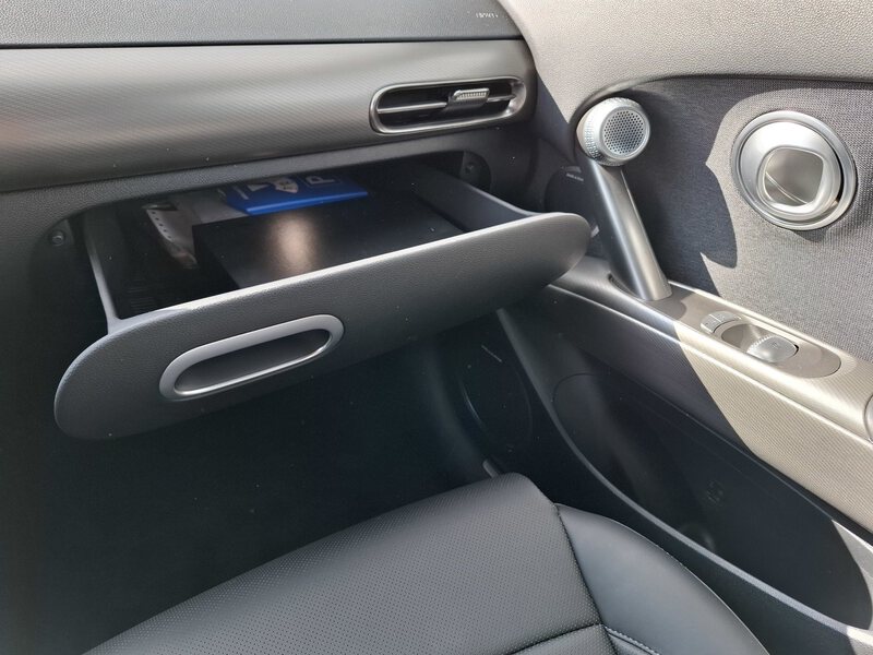 Genesis GV60