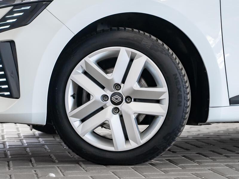Fahrzeugabbildung Clio PDC KLIMA Bild 7 von 15