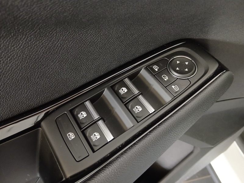 Fahrzeugabbildung Austral Techno Mild Hybrid 160 Automatik Bild 31 von 48