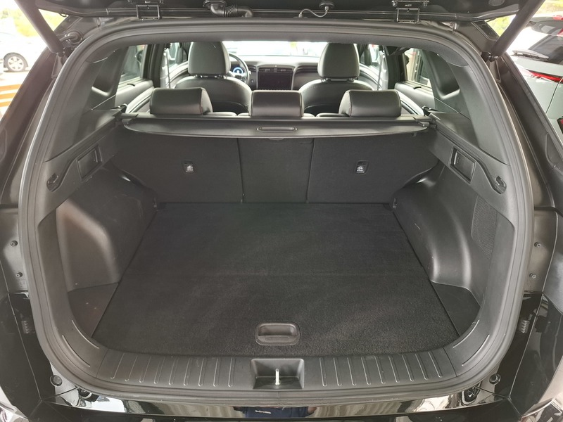 Fahrzeugabbildung TUCSON 1.6 T-GDI 150PS 48V 7-DCT 2WD N Line MJ23 Bild 11 von 47