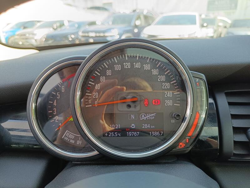 Mini F56 LCI
