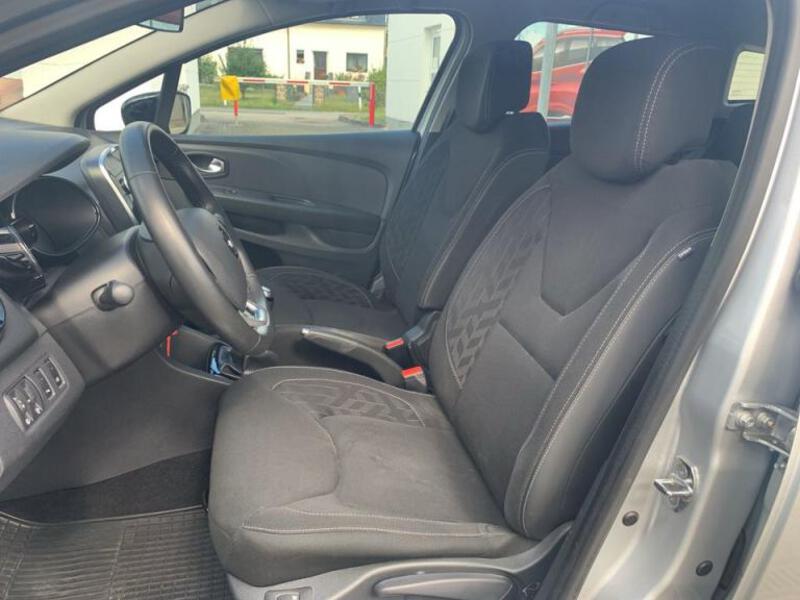 Fahrzeugabbildung Clio Limited Bild 9 von 15