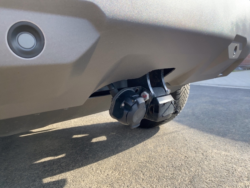 Fahrzeugabbildung Duster ABS ESP SERVO Bild 19 von 19
