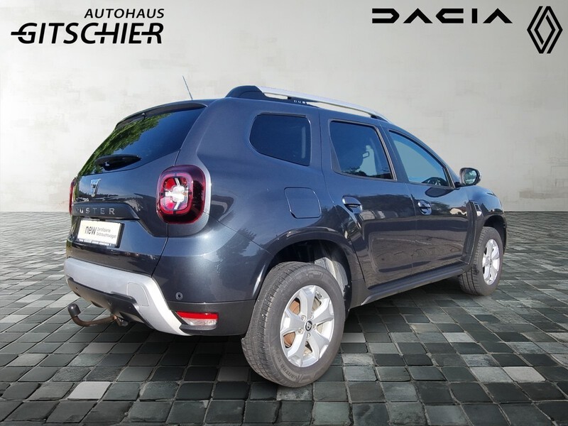 Fahrzeugabbildung Duster Urban TCe 130 4WD Bild 4 von 14