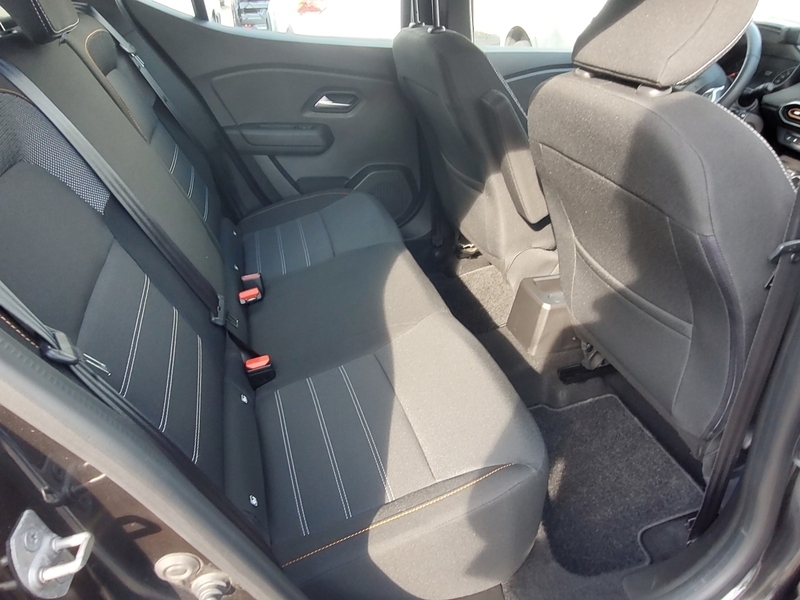 Fahrzeugabbildung Sandero Stepway Comfort TCe 100 ECO-G (MY2021) Bild 8 von 12