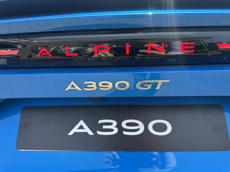 Alpine A390