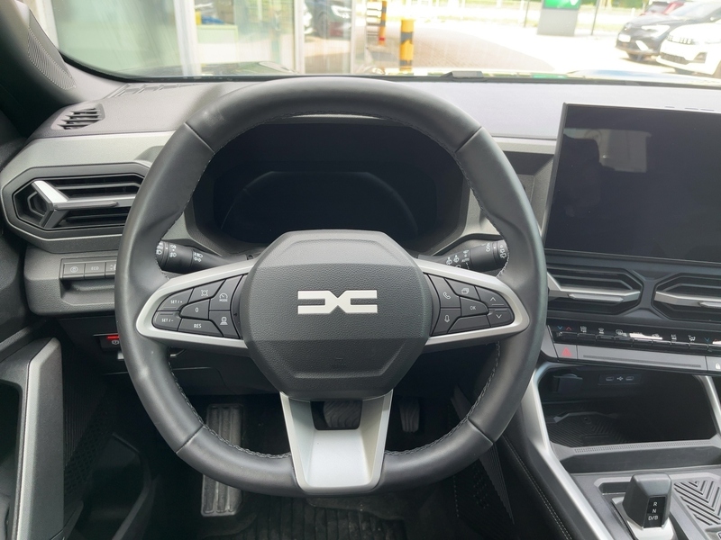 Fahrzeugabbildung Bigster Journey HYBRID 155+GJR+CARPLAY+SHZG+KAMERA+LED+ Bild 9 von 15