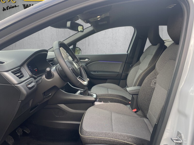 Fahrzeugabbildung Captur Techno TCe 90 Bild 9 von 15
