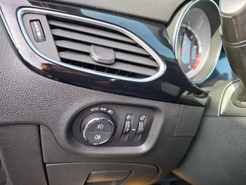 Fahrzeugabbildung Astra K 1.4 Turbo ON Start/Stop Limousine Bild 13 von 14