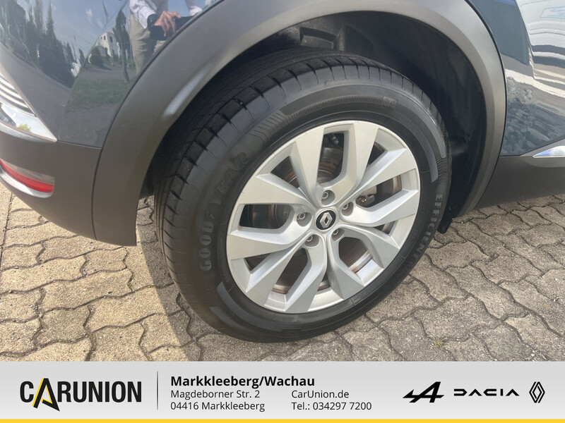 Fahrzeugabbildung Captur INTENS E-TECH Bild 11 von 12