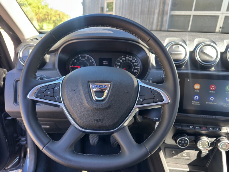 Fahrzeugabbildung Duster Comfort TCe 100 ECO-G 2WD Bild 14 von 15
