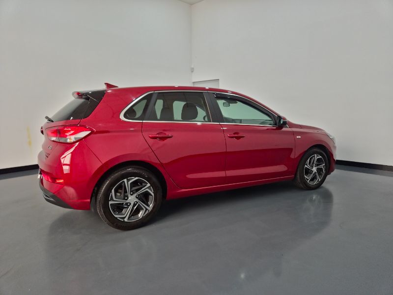 HYUNDAI i30 2022 — imagine 29