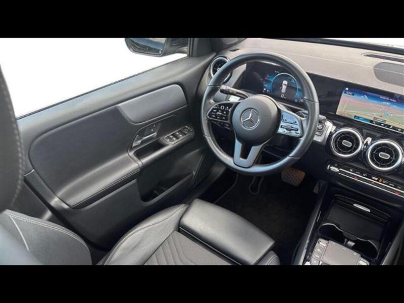 Mercedes GLB