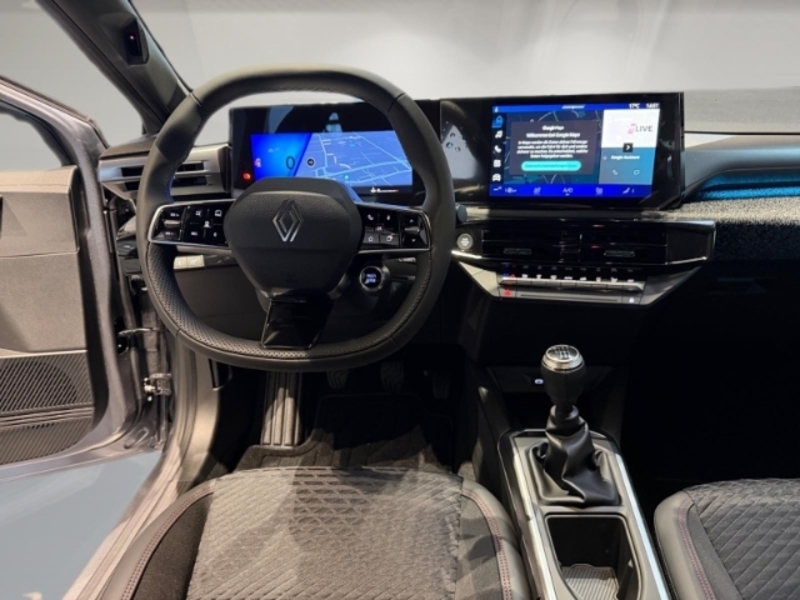 Fahrzeugabbildung Clio Techno TCe 115 Bild 10 von 15
