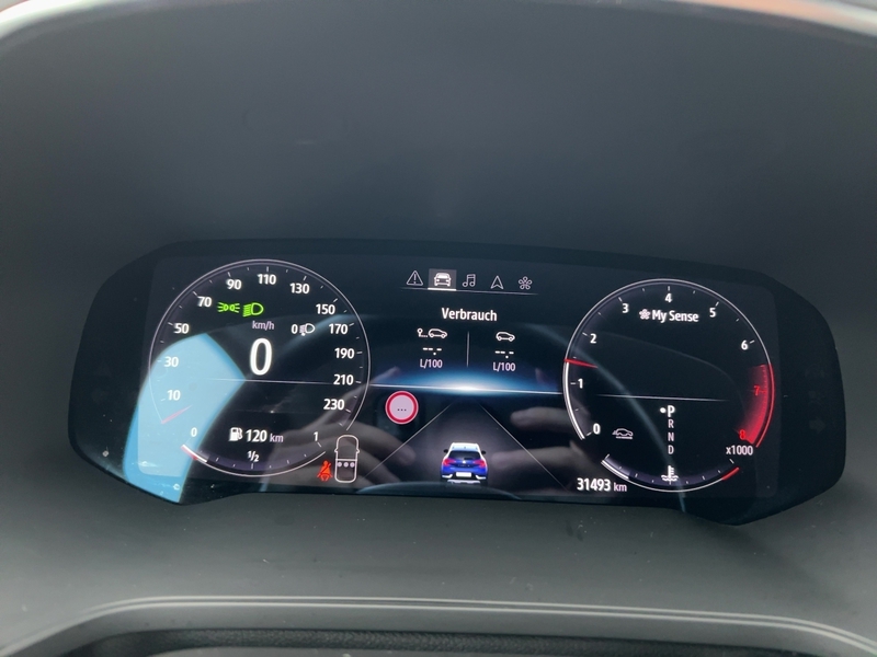 Fahrzeugabbildung Captur TCe 140 EDC Mild-Hybrid Techno *Automatik* Bild 7 von 15