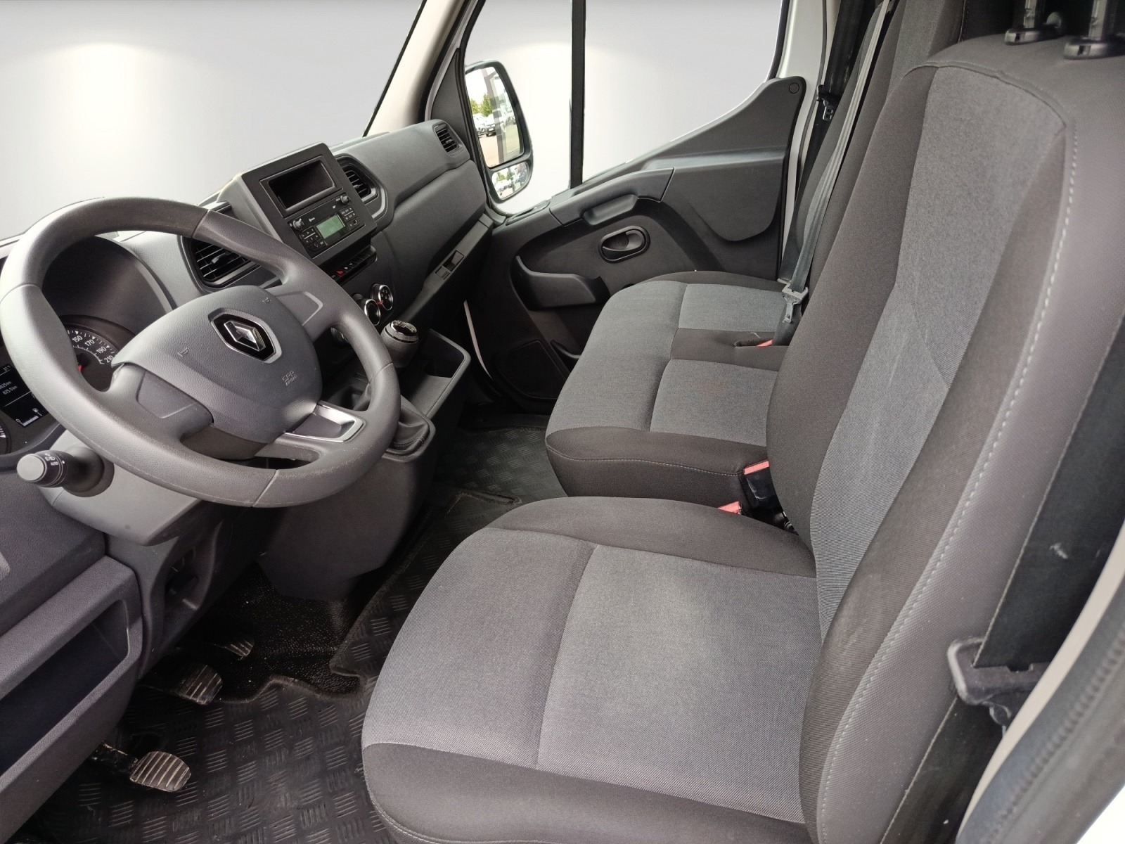 Renault Master – Bild 8