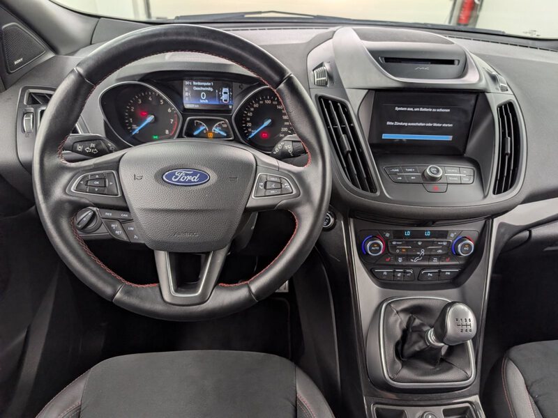 Fahrzeugabbildung Kuga 1.5 EcoBoost ST-Line Sony Keyfree Bild 16 von 44