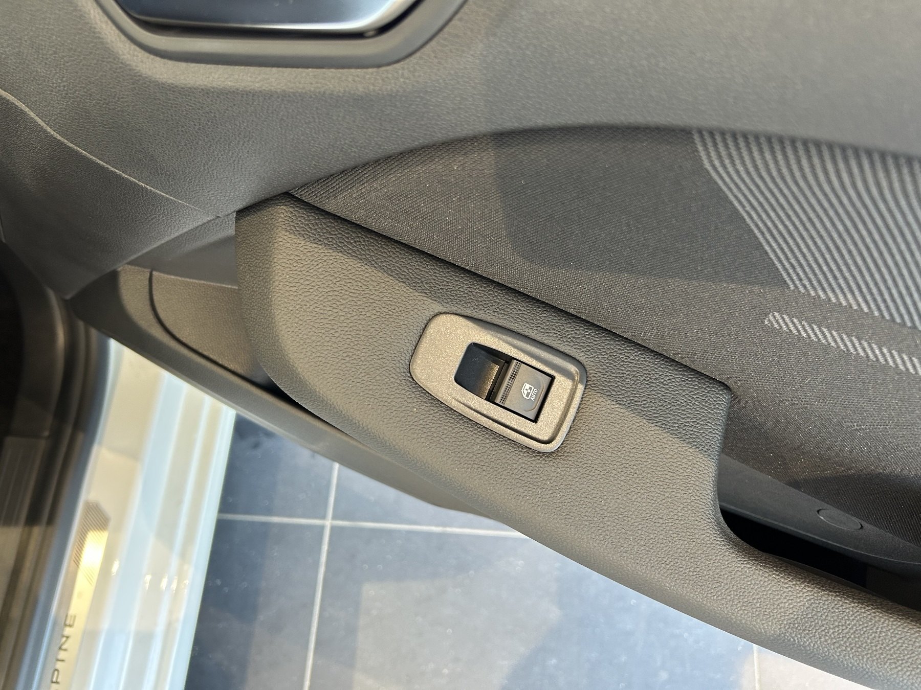 Renault Clio – Bild 9