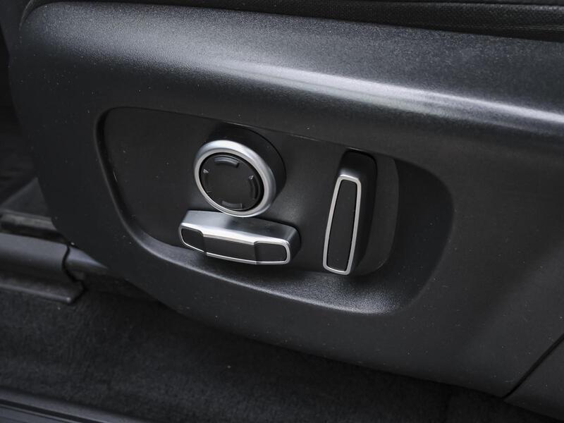 Fahrzeugabbildung Discovery Sport NAVI Bild 10 von 15